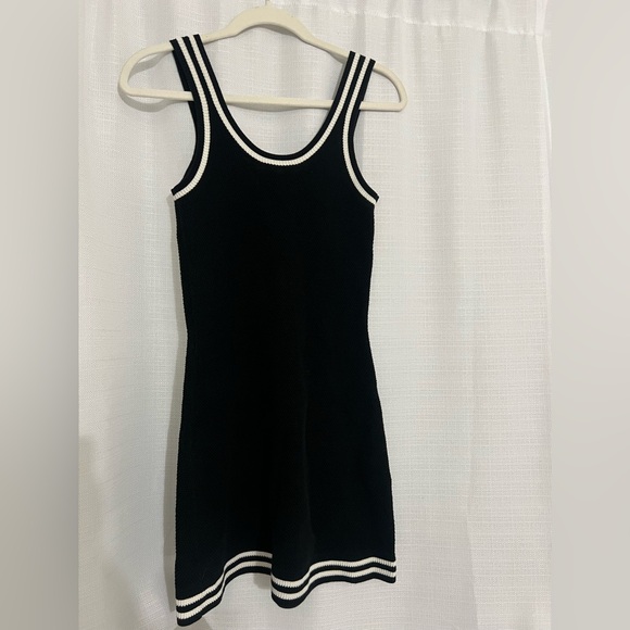 ALO YOGA Tennis Club Sweater Knit Dress Size M 🖤 - Picture 6 of 10